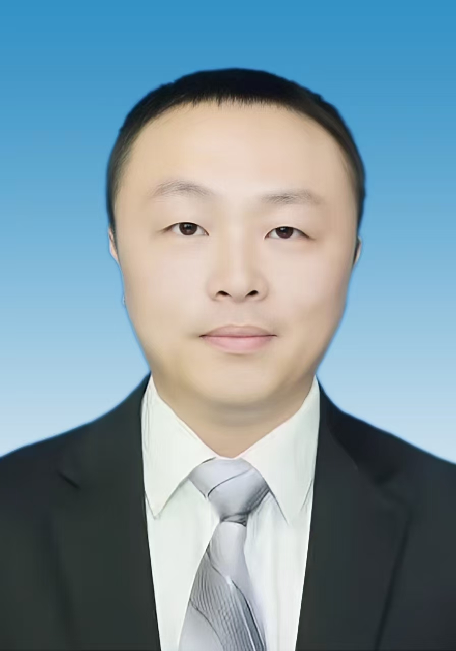 刘 涛
